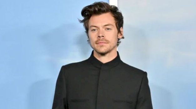 fansat-sulmojne-harry-styles-per-biletat-e-turneut:-je-lakmitar-dhe-i-shkeputur-nga-realiteti