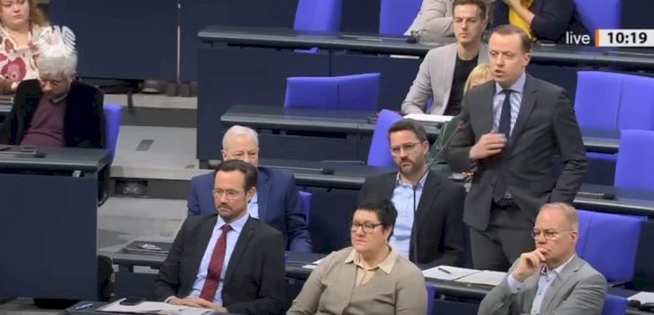 ahmetoviq:-nderhyrja-ne-vitin-99-te-ndali-gjenocidin-ne-kosove