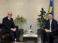 faton-peci:-mitrovica-do-te-behet-me-spital-te-ri