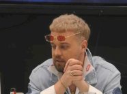 “e-vleresoj-shume-qe-i-pelqen-humori-im”,-kushtrimi-flet-per-‘pelqimin’-ndaj-aurores