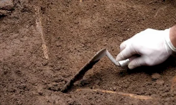 gjenden-mbetje-eshterore-ne-skenderaj,-dyshohet-se-u-perkasin-personave-te-zhdukur-gjate-luftes