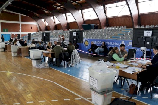 kerkohet-paraburgim-per-4-komisionere-dhe-nje-kryesues-te-kkz-te-prizrenit