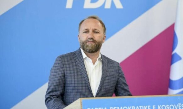 Abelard Tahiri  Me veprime ligjore ndaluam kapjen e pronës publike në Prishtinë