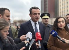 kurti:-renia-e-pajazitit,-zejnullahut-dhe-hoxhes-i-dha-hov-uck-se-dhe-vetebesimit-popullor