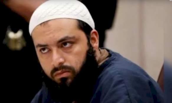 thika,-arme-dhe-flamuj-te-isis-kush-eshte-sajmir-alimehmeti-i-denuar-ne-shba-e-qe-po-e-kerkon-prokuroria-e-tiranes