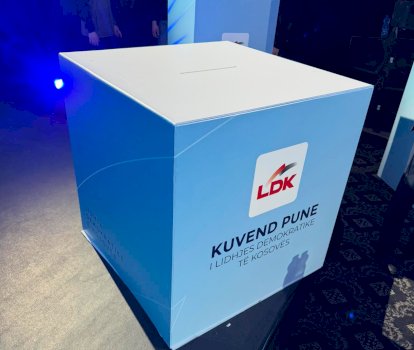 kutia-dhe-kabina-e-votimit-ne-kuvendin-e-ldk-se,-rukiqi:-s’ka-parti-me-demokratike-as-ne-kosove-as-ne-rajon