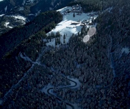 “kosova-e-bardhe”-–-presidentja-osmani-ndan-pamje-mahnitese-nga-bukurite-dimerore-(video)