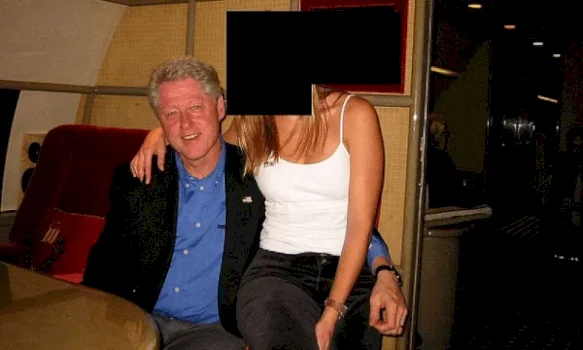 Dokumentet e reja të Epstein e rikthejnë Clintonin në qendër të vëmendjes  Publikohen email e nga viti 2001 deri në vitin 2004