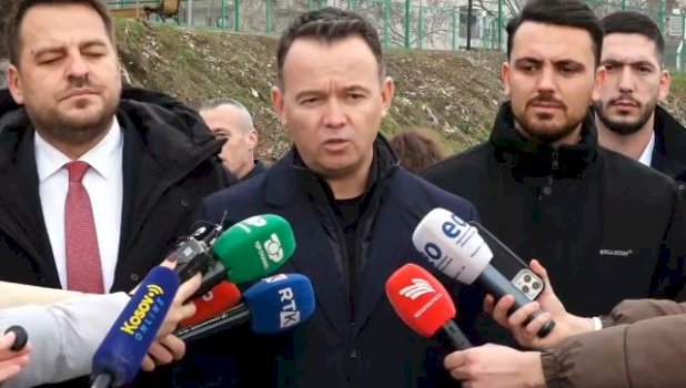 “u-vrane-vetem-pse-ishin-shqiptare”,-vendoset-pllake-perkujtimore-ne-kujtim-te-nates-se-tmerrit