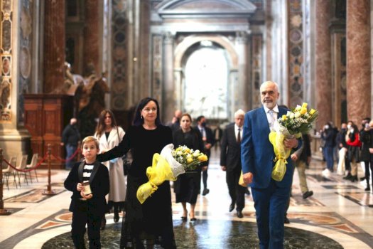 rama-niset-per-ne-vatikan,-do-takohet-me-papa-leonin