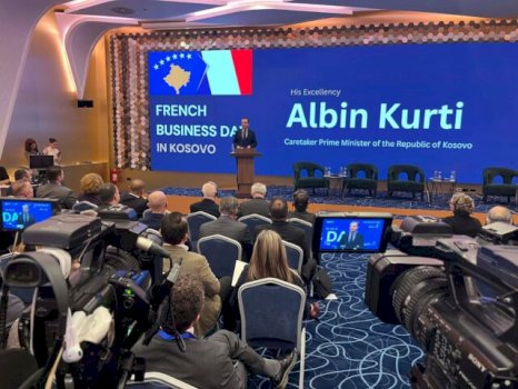 kurti-ne-diten-e-biznesit-francez:-tashme-kemi-stabilitet-institucional,-i-cili-deshirohet-aq-shume-nga-bizneset