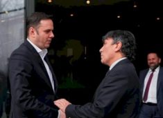 ambasadori-italian-e-uron-abdixhikun-qe-u-rikonfirmua-ne-krye-te-ldk,-diskutime-edhe-per-urgjencen-e-formimit-te-institucioneve