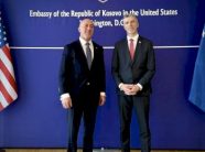 dugolli-pret-haradinajn,-rexhepin-dhe-kamberin-ne-ambasaden-e-kosoves-ne-shba