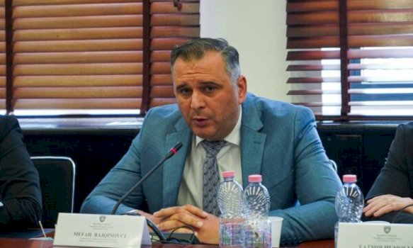 alarmi-i-musmuratit-ne-bruksel-per-“autoritarizmin-e-kurtit”,-bajqinovci-i-reagon:-demokracine-s’e-rrezon-propaganda