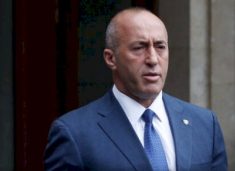 ramush-haradinaj:-qendrojme-gjithmone-ne-te-drejten-e-luftes-sone-per-liri