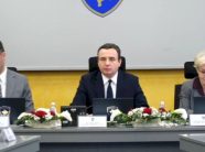 kurti-per-diskutime-per-presidentin:-jam-i-gatshem-qe-nga-neser-te-fillojme-kontaktet