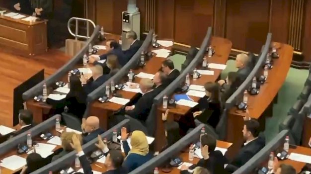 ldk-nuk-mori-pjese-ne-votim-per-rezoluten-e-hages,-shkak-pika-qe-kerkoi-per-vrasjet-e-pasluftes