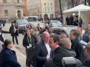 kurti-arrin-ne-mynih,-i-shoqeruar-nga-bashkeshortja-e-tij