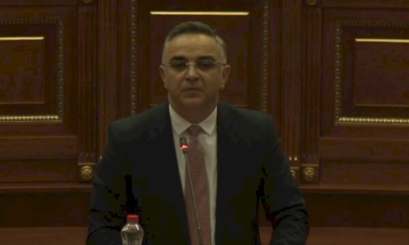 projektligji-per-buxhetin-700-faqe,-tahiri:-duhet-me-kane-supermen-me-analizu-shpejt