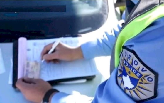 Policia e Kosovës në rajonin e Ferizajit ndëshkon 5 shoferë për shkelje të rënda në komunikacion