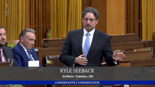 deputeti-ne-parlamentin-e-kanadase-uron-18-vjetorin-e-pavaresise-se-kosoves