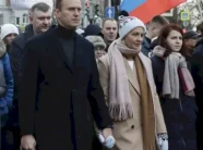 raportohet-si-rivali-i-putinit,-navalny,-vdiq-“pasi-u-helmua-me-toksine-bretkose”