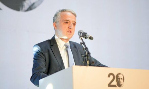 hamiti:-kete-18-vjetor-te-pavaresise-e-presim-me-shqetesime,-viti-2025-kaloi-ne-paralize-institucionale,-ishte-i-humbur