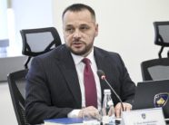 maqedonci-thote-se-kane-takuar-drejtorin-e-mercedesit-per-automjete-taktike-ushtarake:-vjet-kemi-lidhur-kontrate-trevjecare