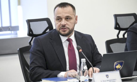 maqedonci-thote-se-kane-takuar-drejtorin-e-mercedesit-per-automjete-taktike-ushtarake:-vjet-kemi-lidhur-kontrate-trevjecare