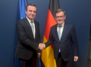 kurti-takon-ministrin-e-jashtem-gjerman-–-flasin-per-sigurine,-zgjerimin-e-be’se-e-procesin-e-berlinit