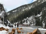 rreshqitje-guresh-ne-rrugen-peje-rugove,-veshtiresohet-qarkullimi