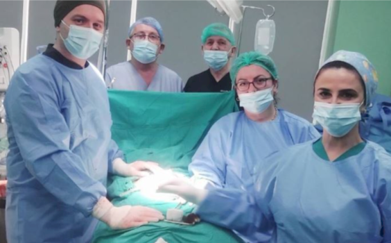 rast-i-rralle-ne-spitalin-e-mitrovices,-mjeket-heqin-tumor-rreth-4-kilograme