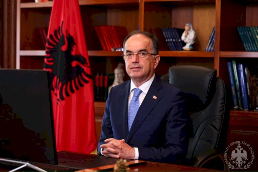 pas-edi-rames,-edhe-presidenti-begaj-per-vizite-ne-kosove-–-policia-njofton-per-nderprerje-te-perkohshme-te-trafikut-ne-disa-segmente-rrugore