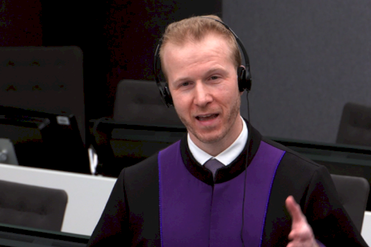 seanca-ne-hage,-prokurori-howling-flet-per-“shtremberime”-te-mbrojtjes