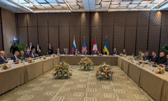 perfundon-dita-e-pare-e-bisedimeve-per-paqe-midis-rusise-dhe-ukraines-ne-gjeneve