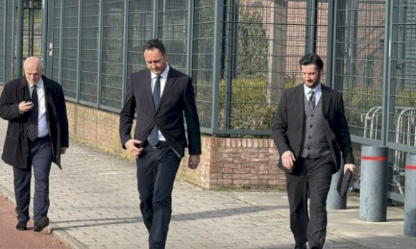 perfundon-seanca,-konjufca-del-nga-gjykata-ne-hage