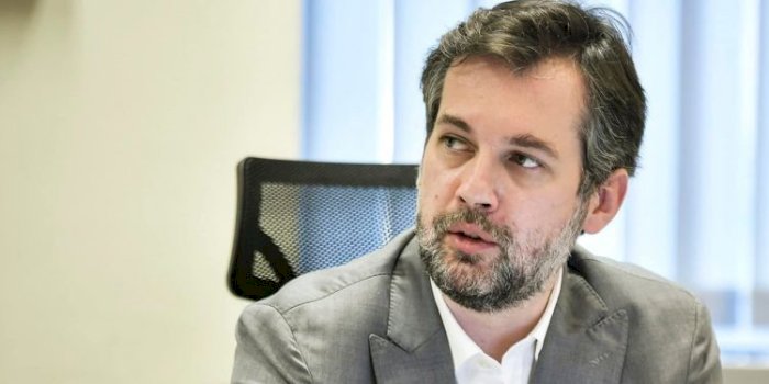 hajrulla-ceku-merr-drejtimin-e-ministrise-se-arsimit