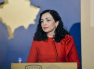 presidentja-vjosa-osmani-uron-ramazanin:-paqe,-miresi-dhe-solidaritet-mes-njerezve