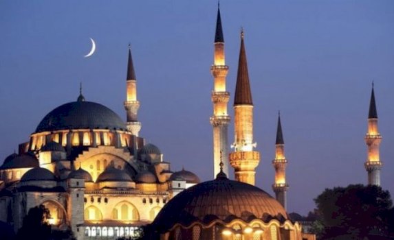 nis-muaji-i-shenjte-i-ramazanit,-kjo-eshte-vaktia-e-agjerimit