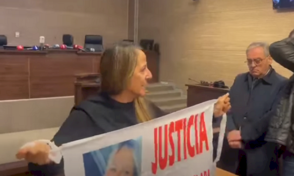 “asesino”,-reagimi-i-nenes-se-argjentinases-ne-gjykate-pasi-endrit-nika-u-denua-me-18-vjet-burgim