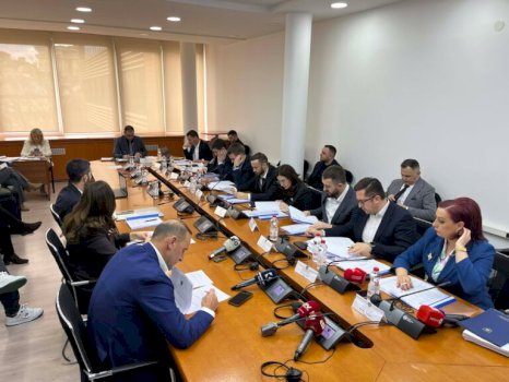 kuvendi-me-mungese-stafi,-kerkon-nga-komisioni-per-buxhet-mbi-361-mije-euro-per-programin-e-deputeteve