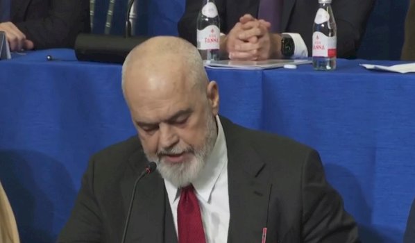 edi-rama-fillon-diten-me-fjalimin-ikonik-ne-bordin-e-paqes