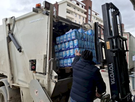 asgjesohen-4-mije-e130-kg-produkte-ushqimore-per-femije,-aptamil-dhe-nutricia-bebelac