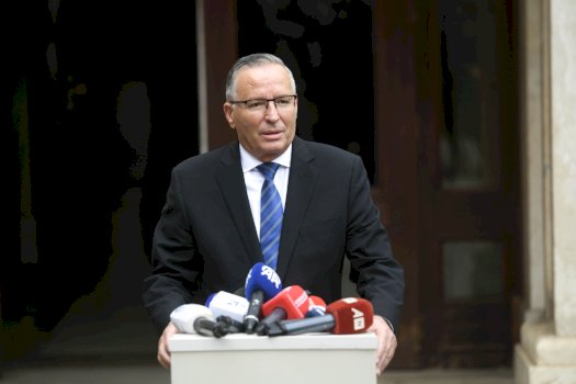 hamza-i-pergjigjet-pozitivisht-fteses-se-kurtit-per-ceshtjen-e-presidentit-–-kerkon-kandidatura-me-mbeshtetje-te-gjere