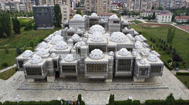 biblioteka-kombetare-e-kosoves-shpall-konkurs-letrar-per-nxenesit-ne-nderim-te-“epopese-se-uck-se”