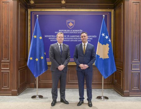 glauk-konjufca-takohet-me-sorensenin,-flasin-per-ecurine-e-dialogut-me-serbine