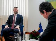 kurti-emeron-ish-zedhenesin-e-qeverise-zevendesminister-ne-ministrine-e-arsimit