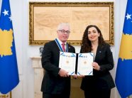 harry-bajraktari-mohon-ambiciet-per-president:-vazhdoj-ta-mbeshtes-vjosa-osmanin