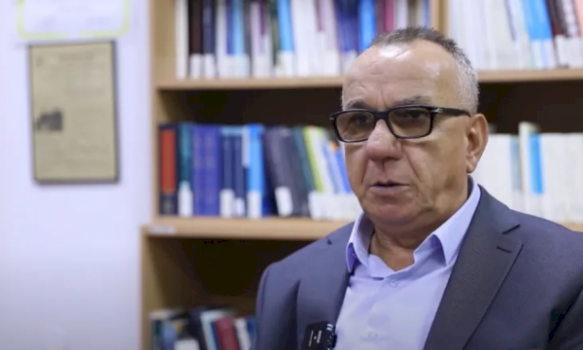 enver-hasani:-kurti-synon-president-lojal-per-te-forcuar-pushtetin