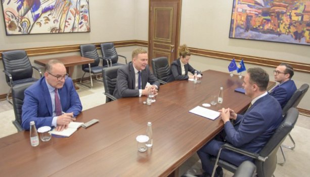 Sorensen pasi takoi Kurtin e Konjufcën: Në fokus ishte normalizimi me Serbinë